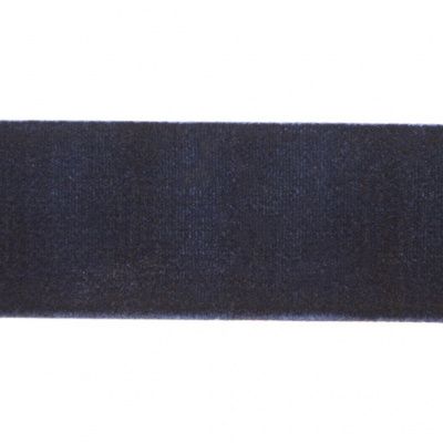 Лента бархатная нейлон, шир.25 мм, (упак. 45,7м), цв.180-т.синий - купить в Благовещенске. Цена: 800.84 руб.